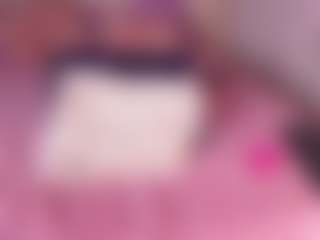 emyli_sw's Live Sex Cam Show