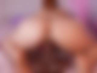 emyli_sw's Live Sex Cam Show