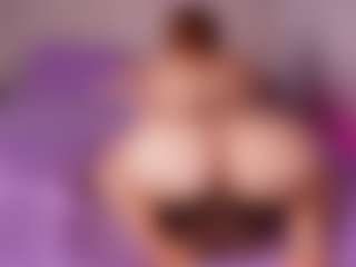 emyli_sw's Live Sex Cam Show
