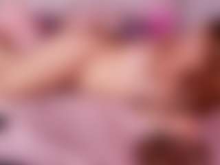 emyli_sw's Live Sex Cam Show
