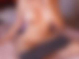 emyli_sw's Live Sex Cam Show