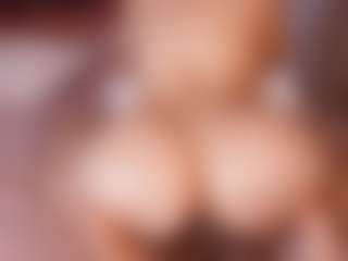 emyli_sw's Live Sex Cam Show