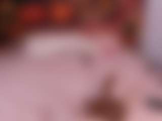 emyli_sw's Live Sex Cam Show