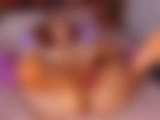 emyli_sw's Live Sex Cam Show