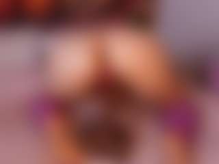 emyli_sw's Live Sex Cam Show