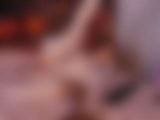 emyli_sw's Live Sex Cam Show