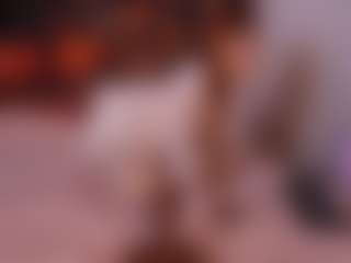 emyli_sw's Live Sex Cam Show