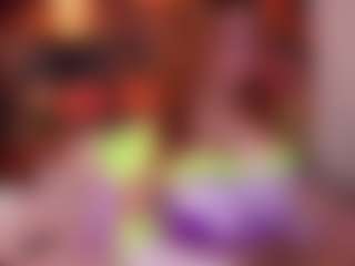 Live cam show with emyli_sw - Italian Young Adult on Camversity | colombia