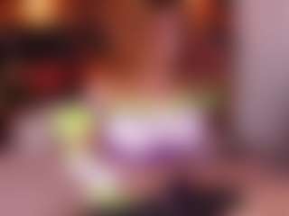 emyli_sw's Live Sex Cam Show