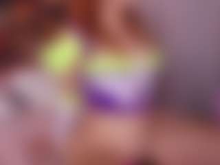 emyli_sw's Live Sex Cam Show
