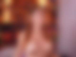 Show de cam en vivo con emyli_sw - Petite Toys en Camsoda