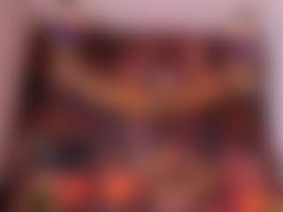 Live cam show with emyli_sw - Athletic Young Adult on Camsoda