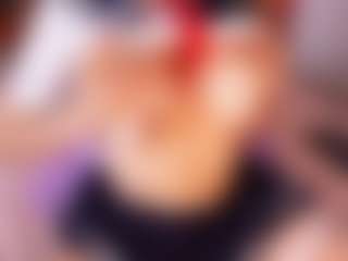 emyli_sw's Live Sex Cam Show