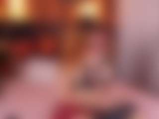 emyli_sw's Live Sex Cam Show
