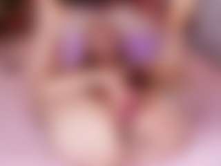 emyli_sw's Live Sex Cam Show
