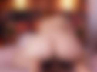 emyli_sw's Live Sex Cam Show