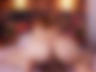 emyli_sw's Live Sex Cam Show