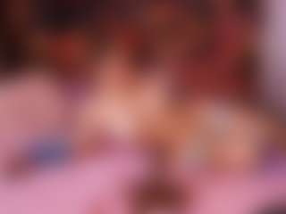 emyli_sw's Live Sex Cam Show