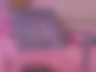 Live cam show with mssburbuja - Shaved Pussy on 1on1-livenow