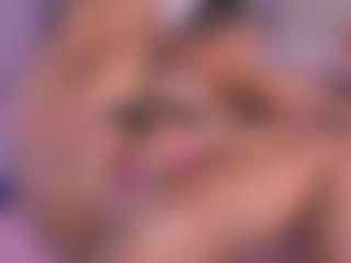 Live cam show with mssburbuja - HD MILF on Hubzter Live