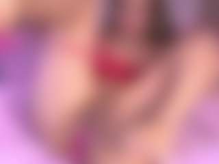 Live cam show with mssburbuja - Ebony MILF on liverealitysex.com