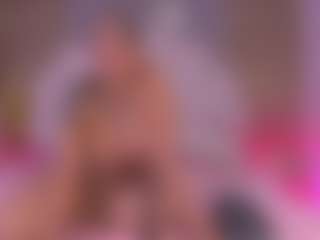 Live cam show with mssburbuja - Sexy on TeamSkeetLive
