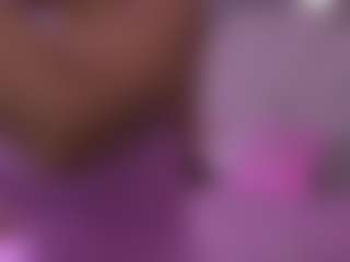 Live cam show with mssburbuja - Ebony MILF on CamClone