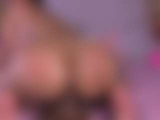 Live cam show with mssburbuja - Tease Ebony on crypto-cams | colombia