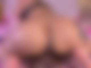 mssburbuja MILF webcam performer live streaming
