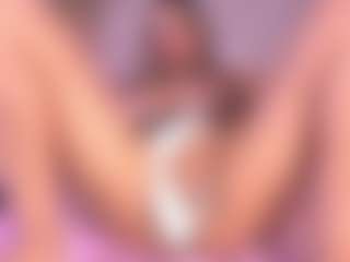 Live cam show with mssburbuja - Skinny MILF on crypto-cams