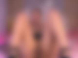 Live cam show with mssburbuja - Bedroom on Camsoda