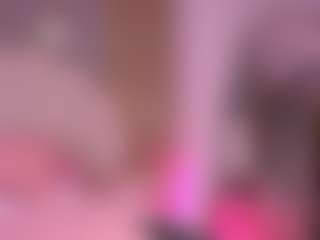 Live cam show with mssburbuja - Fingers on Camsoda