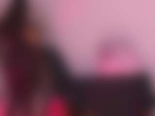 Live cam show with mssburbuja - Curvy Teen (18+) on LiveSexCams6