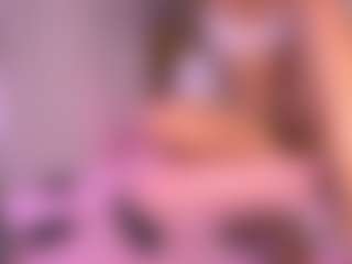 Show de cam en vivo con mssburbuja - Shaved Pussy Curvy en Camsoda