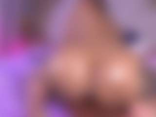 Live cam show with mssburbuja - Ebony on Camsoda | colombia