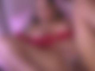 Live cam show with mssburbuja - Athletic Dildo on TeamSkeetLive