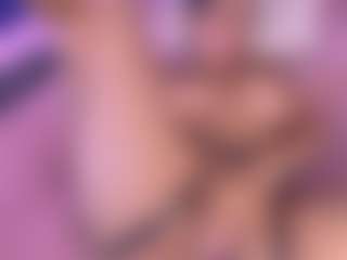 Live cam show with mssburbuja - Ebony Squirt on Mixed Magazine Live