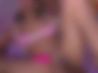 Live cam show with mssburbuja - Brown Eyes on intimatelivegirls.com