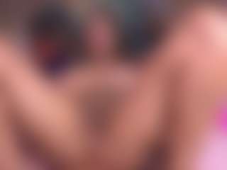 Live cam show with mssburbuja - Ebony Toys on CamwithHer