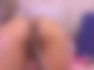 Live cam show with mssburbuja - Arab Athletic on CamSextacy