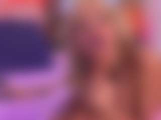 Live cam show with mssburbuja - Brown Eyes Blonde Hair on CamClone