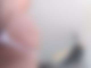 Live cam show with princess-alis91 - Brown Eyes on Camsoda