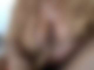sassywithcurves100's Live Sex Cam Show