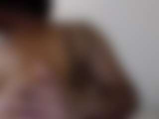 sassywithcurves100's Live Sex Cam Show