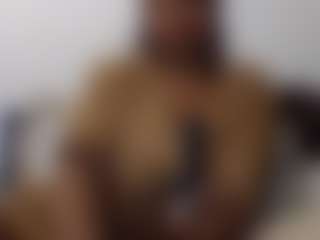 sassywithcurves100's Live Sex Cam Show