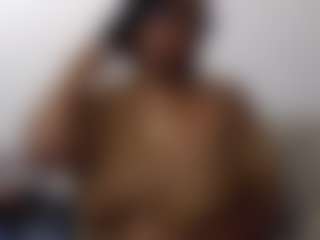 sassywithcurves100's Live Sex Cam Show
