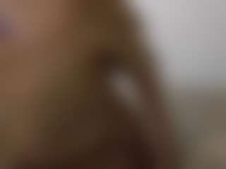 sassywithcurves100's Live Sex Cam Show