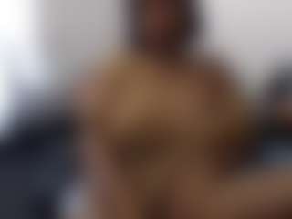 sassywithcurves100's Live Sex Cam Show