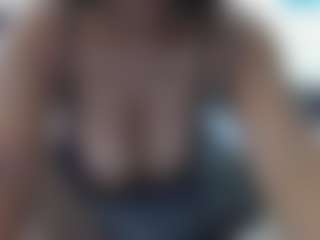 sassywithcurves100's Live Sex Cam Show