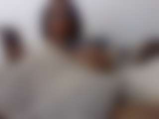 sassywithcurves100's Live Sex Cam Show